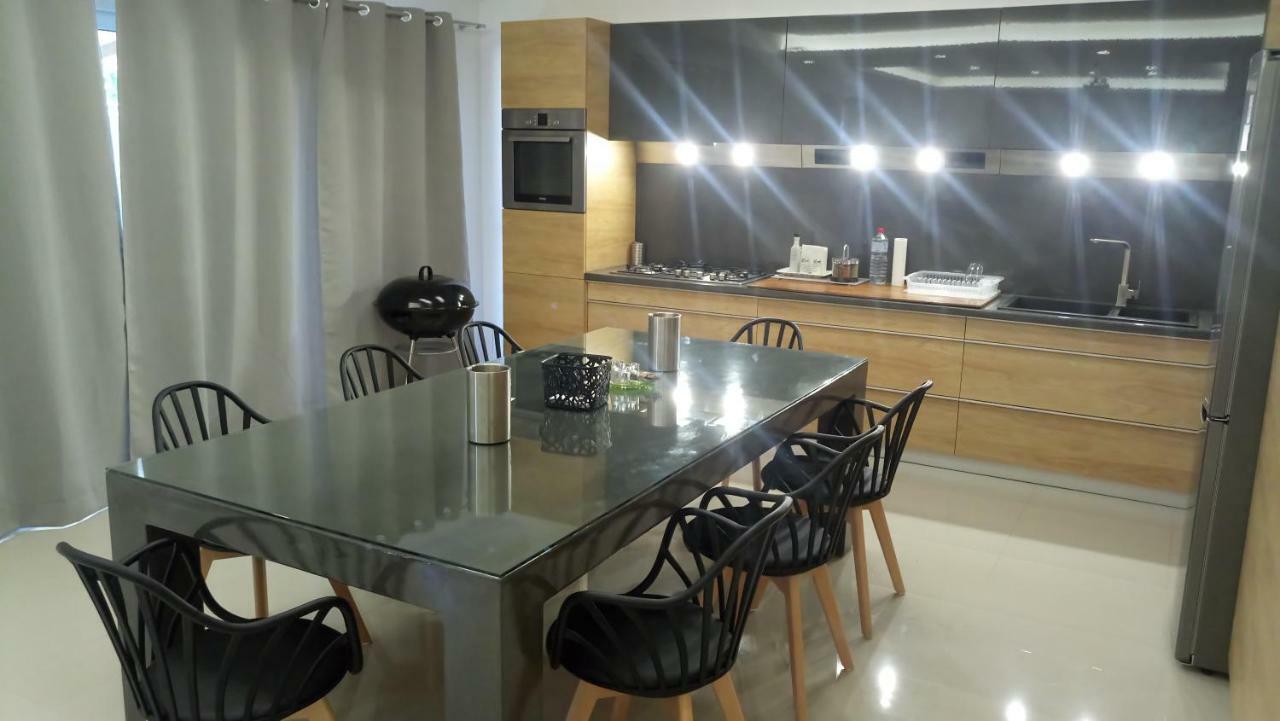 Heraklion Airport Family Lux Apartment 외부 사진