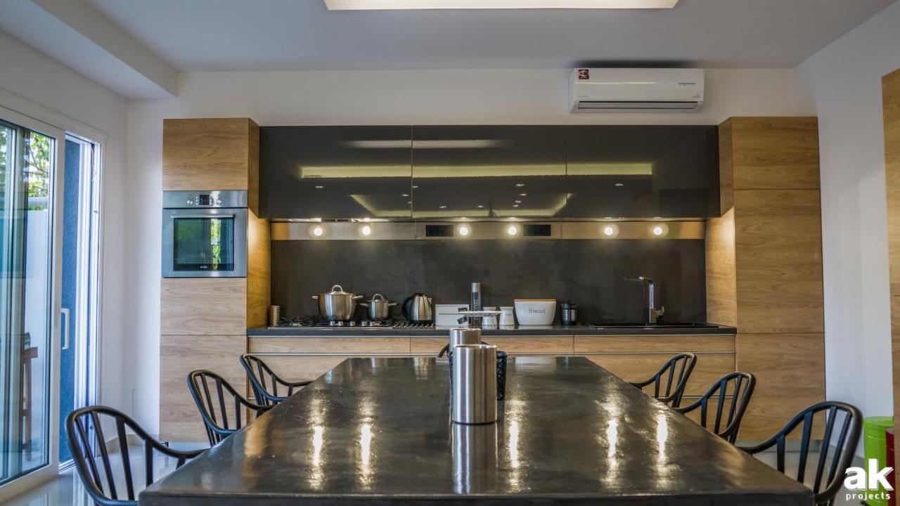 Heraklion Airport Family Lux Apartment 외부 사진